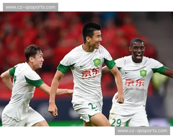 燃情2017：国安与上港的巅峰对决，一场载入史册的绿巨人与东亚之狮的较量